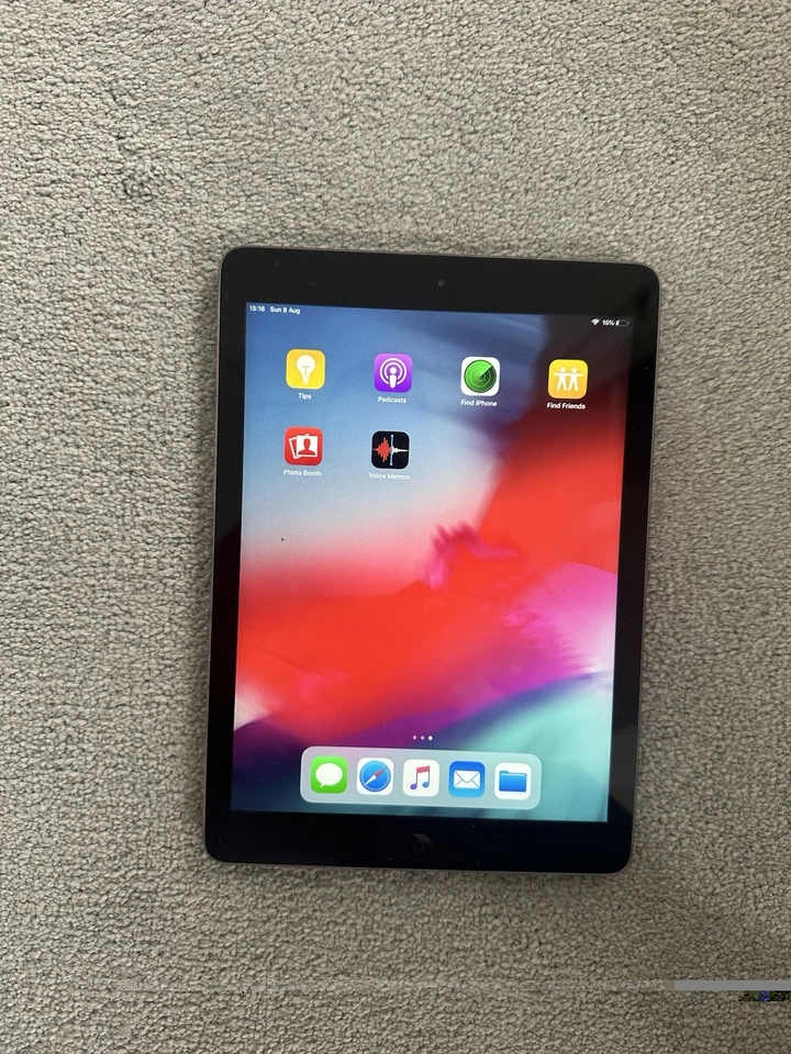 Apple iPad Air (1st generation) · 64GB · Wi-Fi, photo 1 of 4
