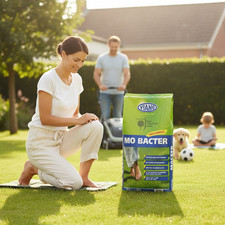 MO Bacter Organic Lawn Feed & No Mess Moss Killer 20kg