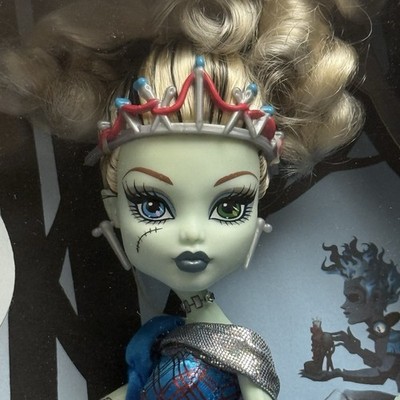   2012 Monster High Scarily Ever After Frankie Stein NIB Gen 1 Target Exclusive