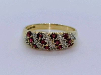 Cluster-Ring 9 kt Gold Rubin und Diamant komplett gepunzt Größe N 1/2
