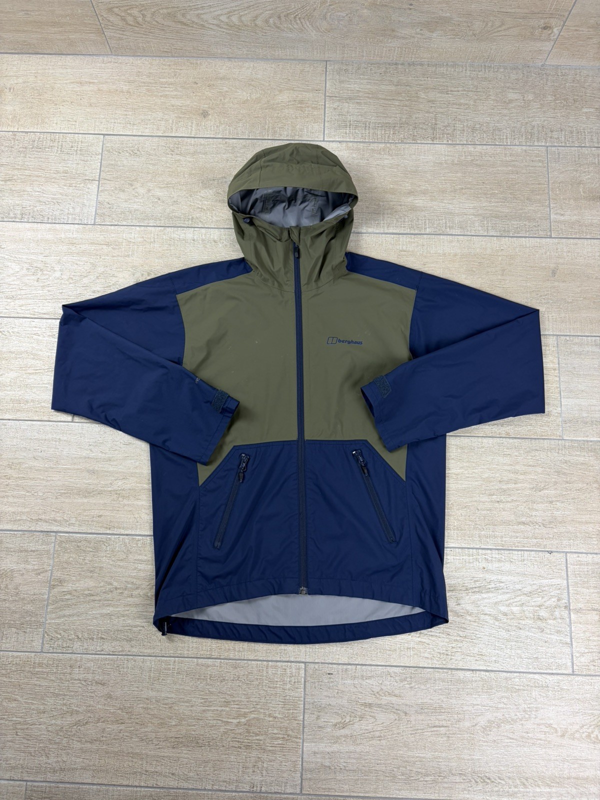 Berghaus Hydroshell Waterproof Jacket Size S Navy… - image 1