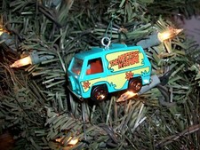 Scooby Doo Mystery Machine Van CHRISTMAS ORNAMENT Mystery Inc.