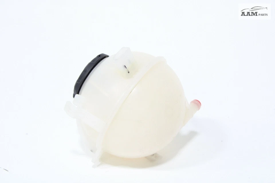 2016-2019 VOLKSWAGEN PASSAT FRONT RIGHT SIDE COOLANT RESERVOIR BOTTLE TANK OEM - Image 3 of 4