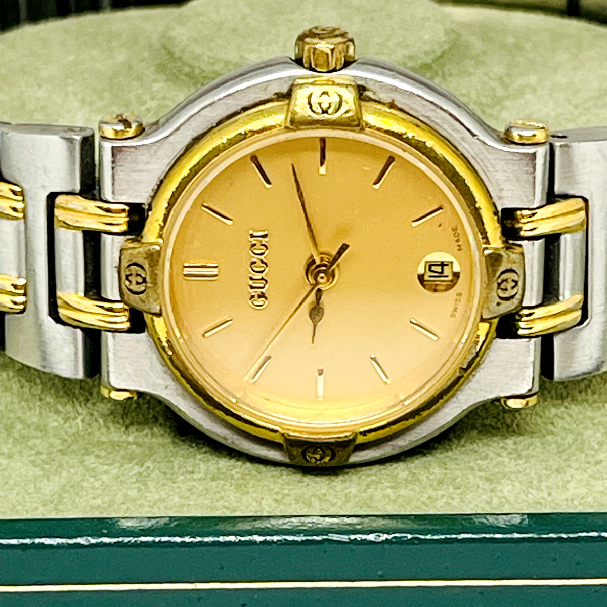 Gucci 9000L Ladies Quartz Watch with Box | eBay Gucci 9000L Ladies Quartz Watch with Box | eBay