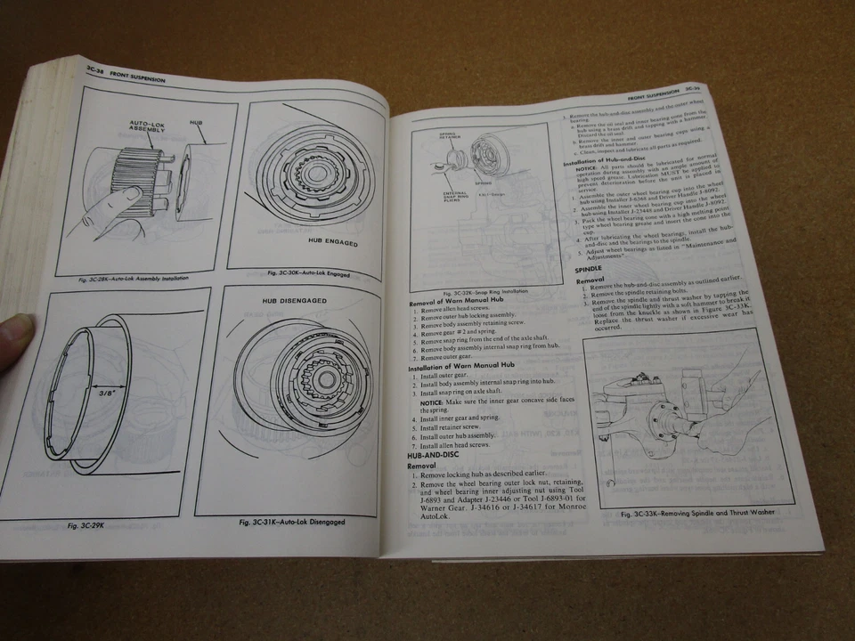 GMC C/K 1984 camioneta pickup Suburban Jimmy Van manual de servicio original 1500 2500 Foto 4 de 4