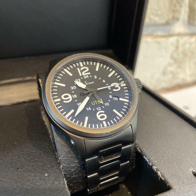 美品 SINN 856.S UTC 欲しく 箱 ギャランティーカード OH明細コマ付き