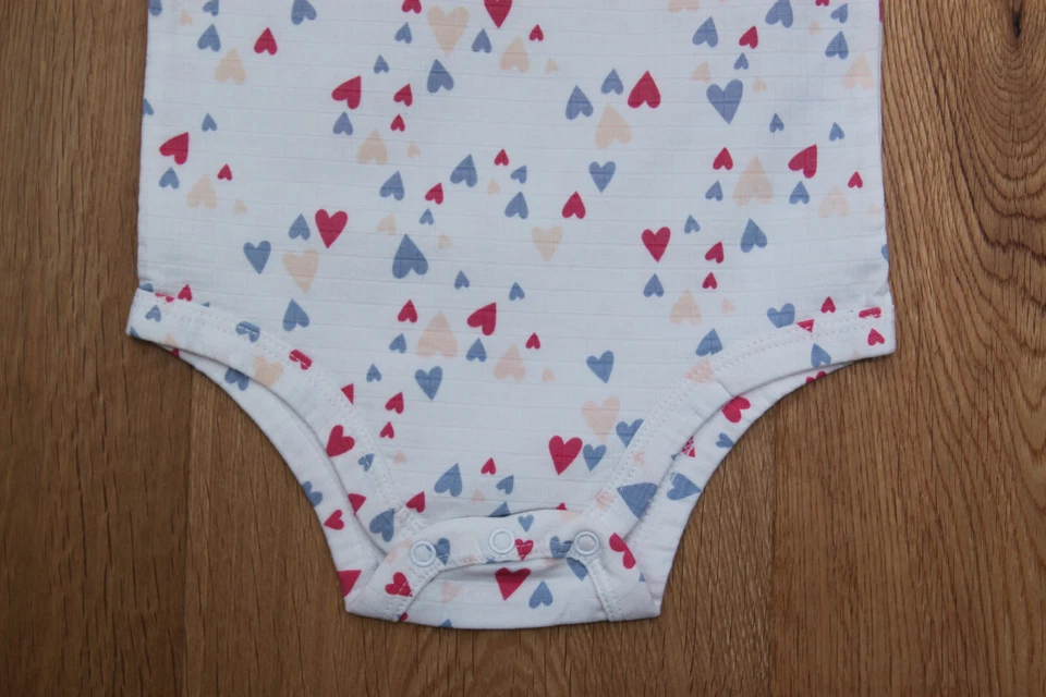 Боди для девочки Aden Anais ~ белый, розовый и перивинкл ~ сердца ~ - Изображение 2 из 2