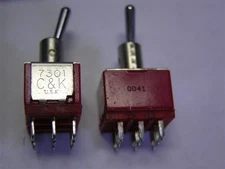 5 C&K 7301SYCSE 3PDT Thru-Hole 7000 Series Miniature Toggle Switches