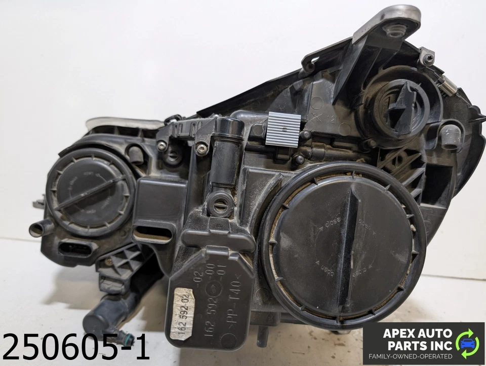 Faro halógeno del lado derecho del pasajero OEM 2007-2009 Mercedes E350 3,5 L Foto 4 de 4