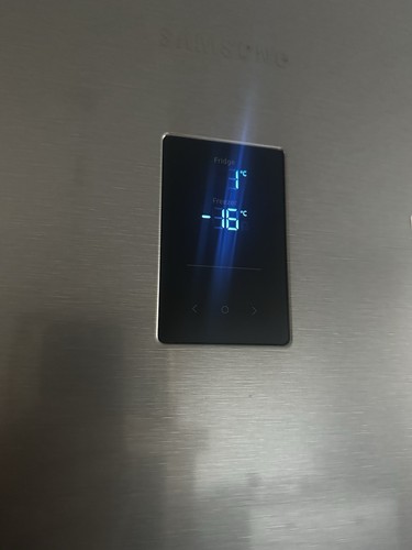 Samsung Series 7 SpaceMax™ RB34C632ESA Smart Combi Fridge Freezer - Picture 4 of 13