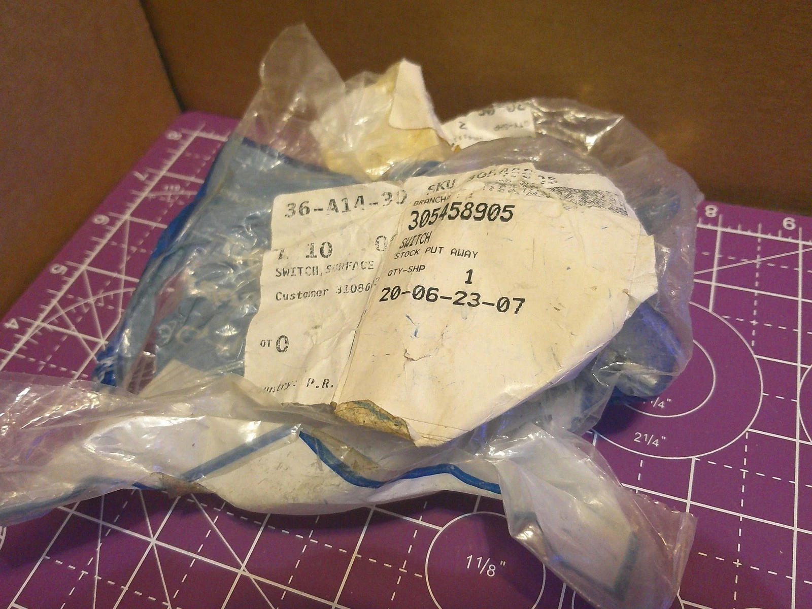 305458905 - Frigidaire Genuine OEM Electrolux Range Oven Surface Element Switch