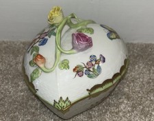 herend hungary hand painted covered dish