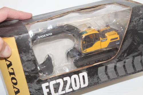 Escavatore caricatore 1:50 VOLVO EC220D modello pressofuso di Motorart nuovo con scatola modello #300027 - Foto 6 di 10