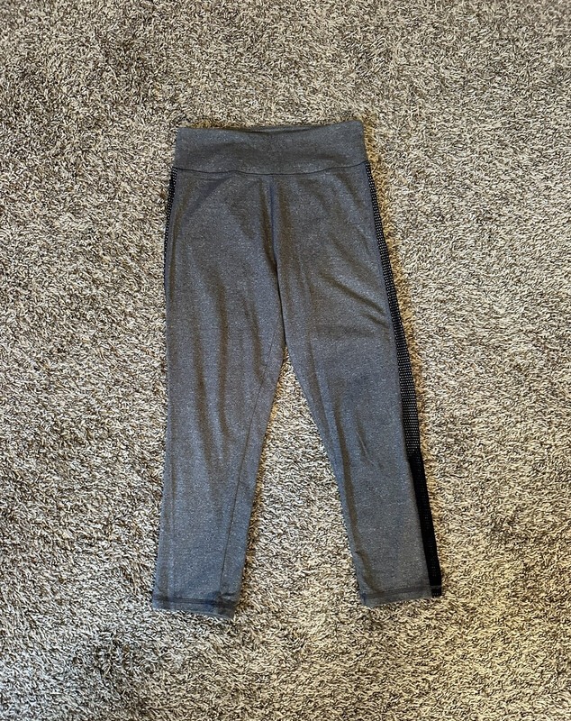 Girls Yoga High Rise Capri Size Medium