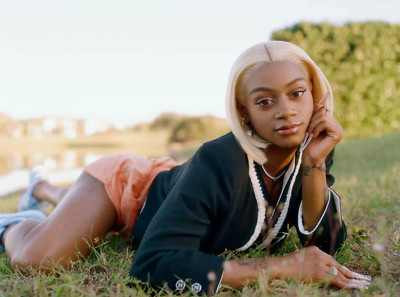 BEAUTIFUL Sha'Carri Richardson 8X10 Photo