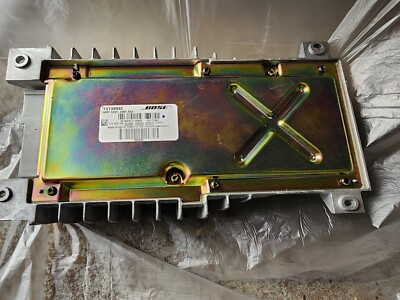 03 04 05 06 GMC CHEVY CADILLAC Escalade BOSE AMP OEM 15199992 pre