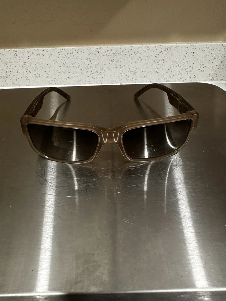 Gafas de sol Burberry B 4080 3166/13 56 mm negras marrones hechas en Italia Foto 4 de 4