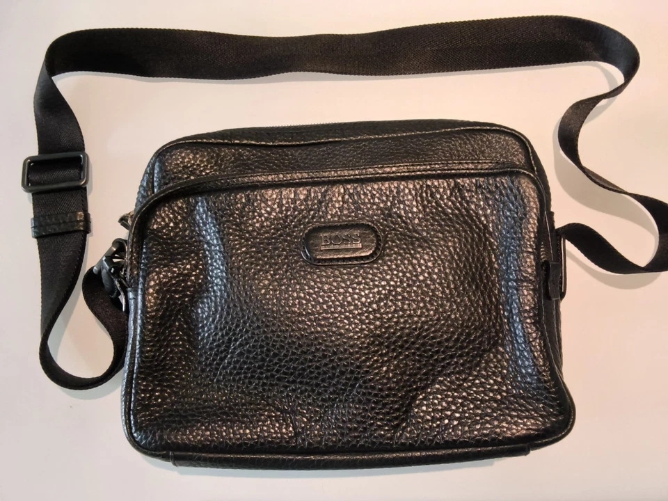 Hugo Boss Herren  Leder Tasche Schwarz - Bild 1 von 4