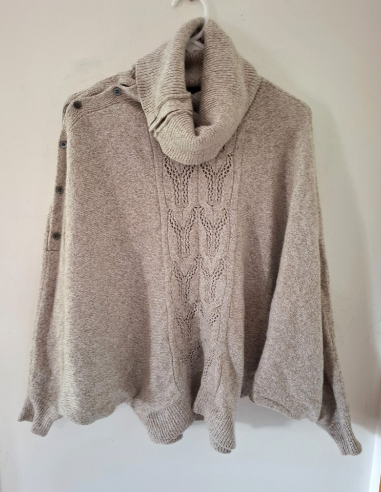KATELYN OATMEAL WOOL BLEND ROLL NECK JUMPER. BLOUSON SLEEVES. MEDIUM.