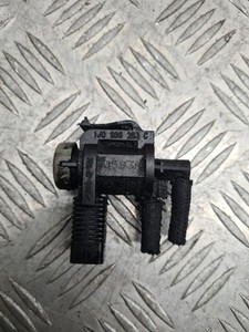 Volkswagen Golf IV 2002 Diesel Turbolader Druckwandler Magnetventil DRA19893