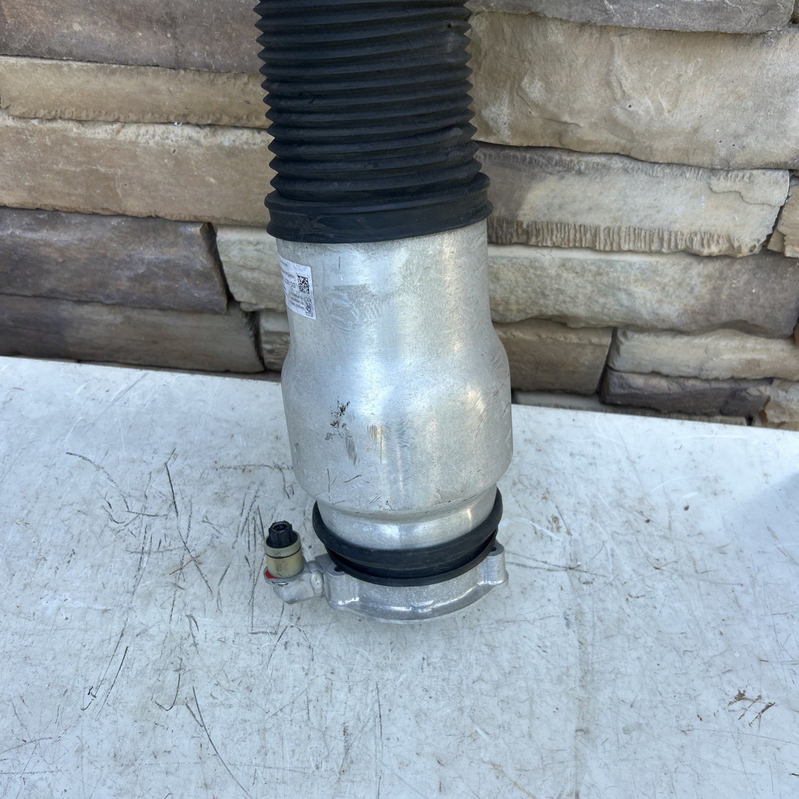 Rolls-Royce Cullinan 2019-2024 Air suspension strut