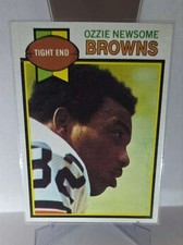 1979 Topps - Ozzie Newsome #308 (Rookie Card) Cleveland Browns. rookie card picture