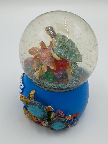 SEALIFE GLITTER GLOBE PAPER WEIGHT - Picture 3 of 5