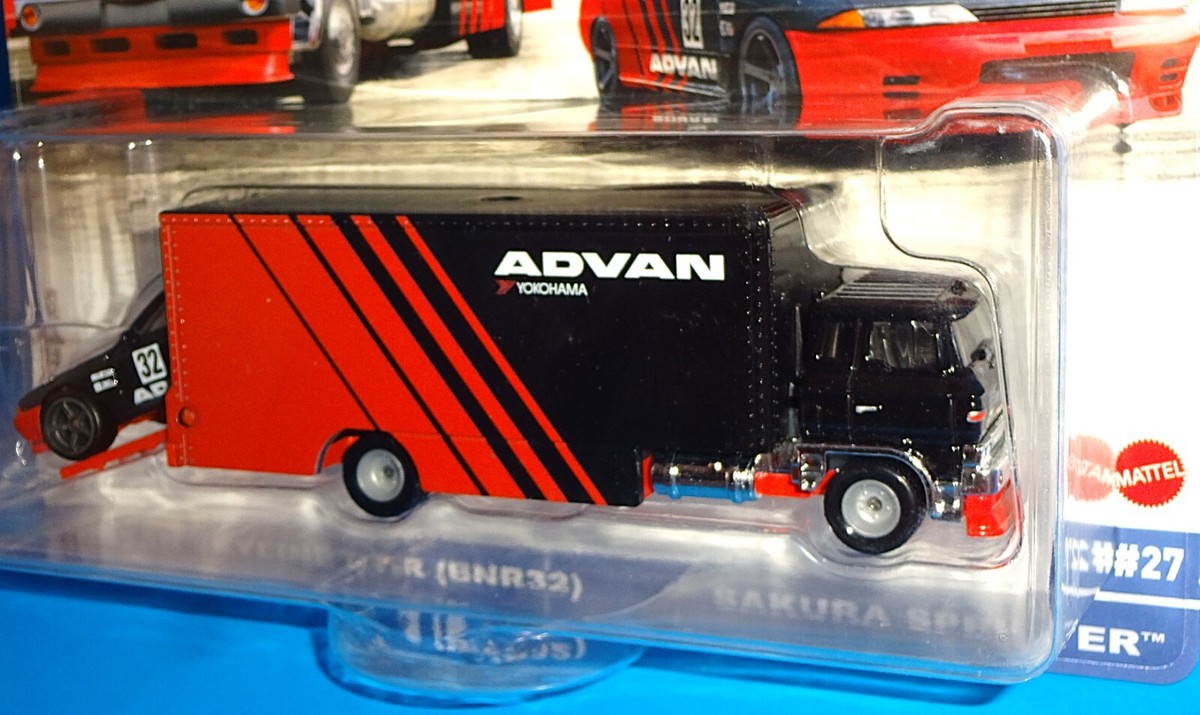 Hot Wheels Team Transport #27 Nissan Skyline GT-R (BNR32) Sakura