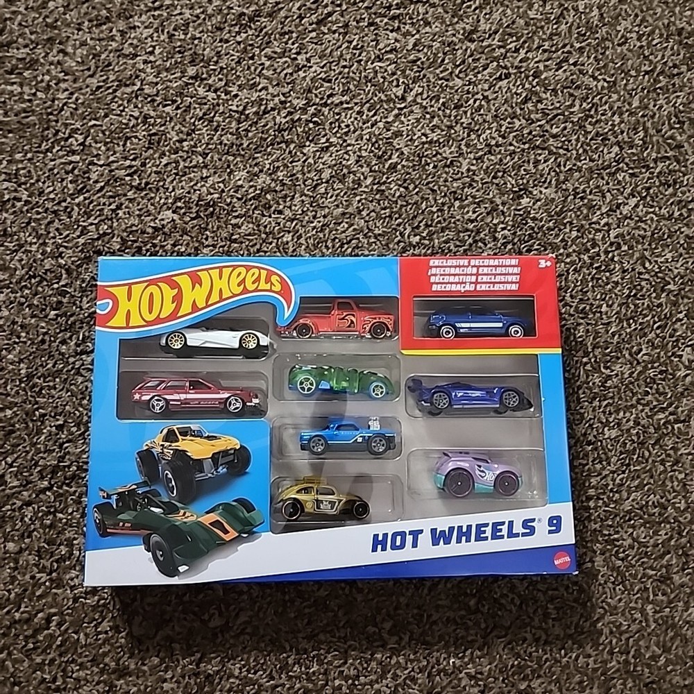 Hot Wheels  X6999 9 Car Gift Pack