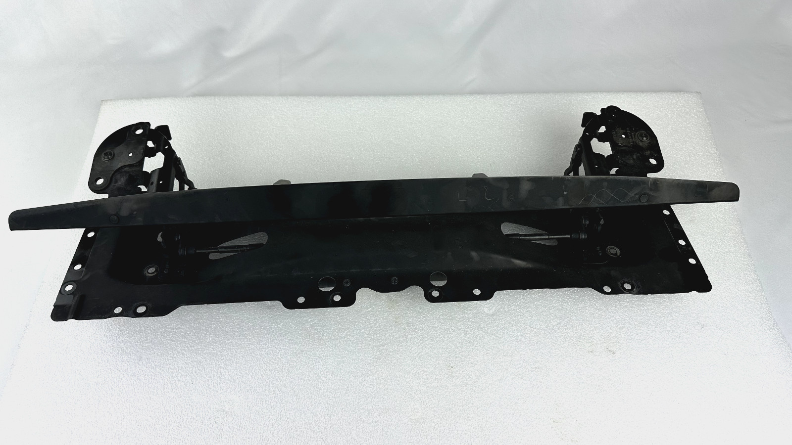 AUDI R8 4S 5.2 V10 REAR BOOTLID SPOILER MECHANISM MOTOR 4S0827948B