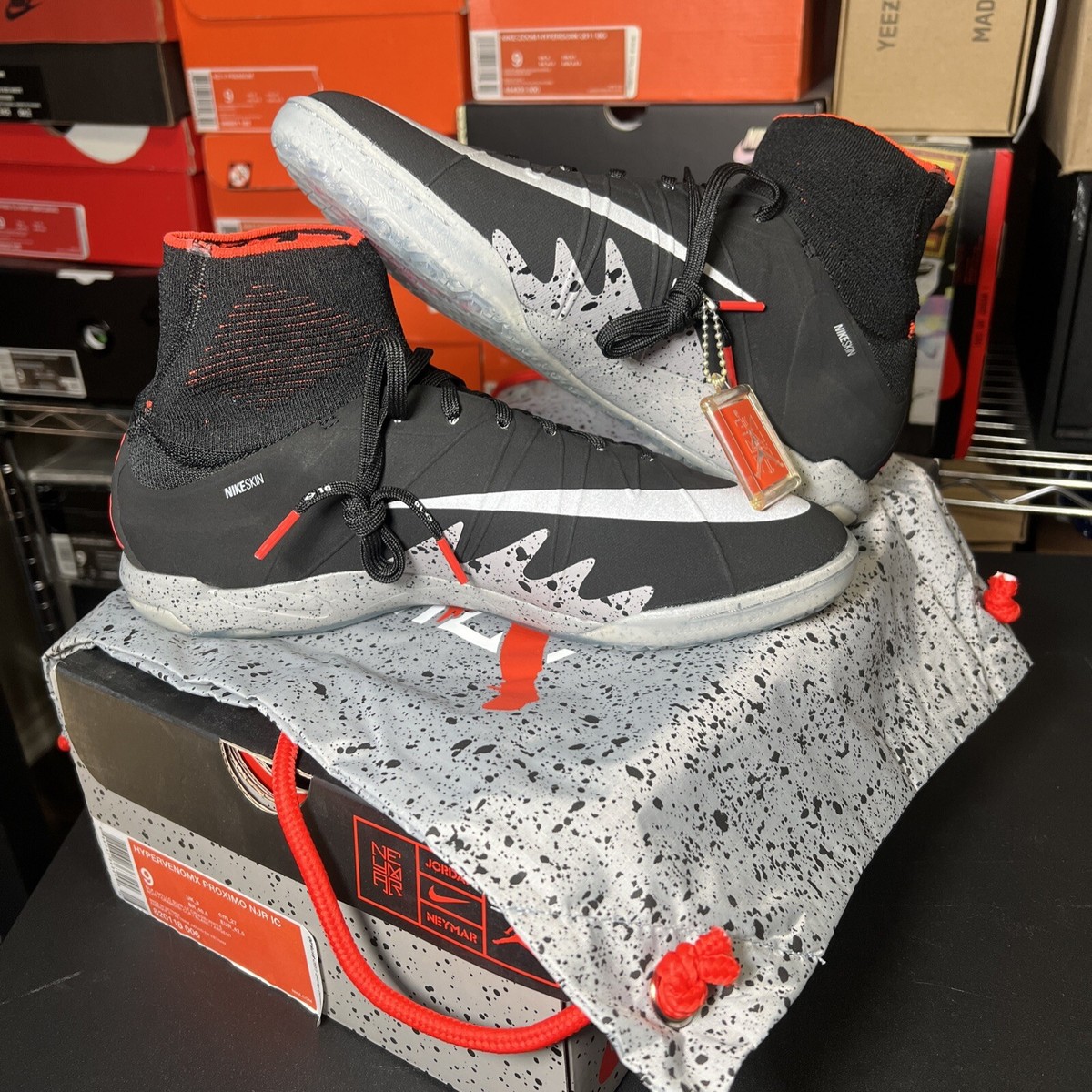 Size 9 - Nike Neymar x Air Jordan x HypervenomX Proximo Metallic