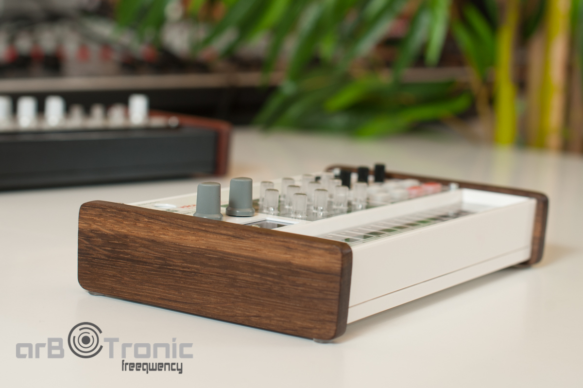 Korg Volca Wood Side Panel End Cheeks Bass Sample Beats Keys Korg Volca Wood Side Panel End Cheeks Bass Sample Beats Keys