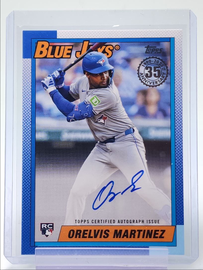 ORELVIS MARTINEZ 2025 TOPPS SERIES ONE 1990 TOPPS ROOKIE RC AUTO Q5773