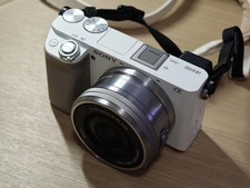 Sony Alpha a6100 24.2MP Mirrorless SLR Digital Camera W/ 16-50mm Lens -98 new