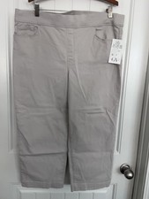 New Gloria Vanderbilt Amanda Pull On Womens 16 Slimming Panel Capri Stretch 329