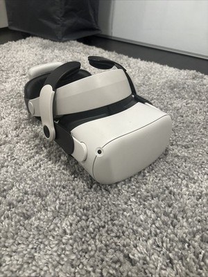 Meta Oculus Quest 64GB VR Headset White with BOBOVR M2 Strap and Extra Battery