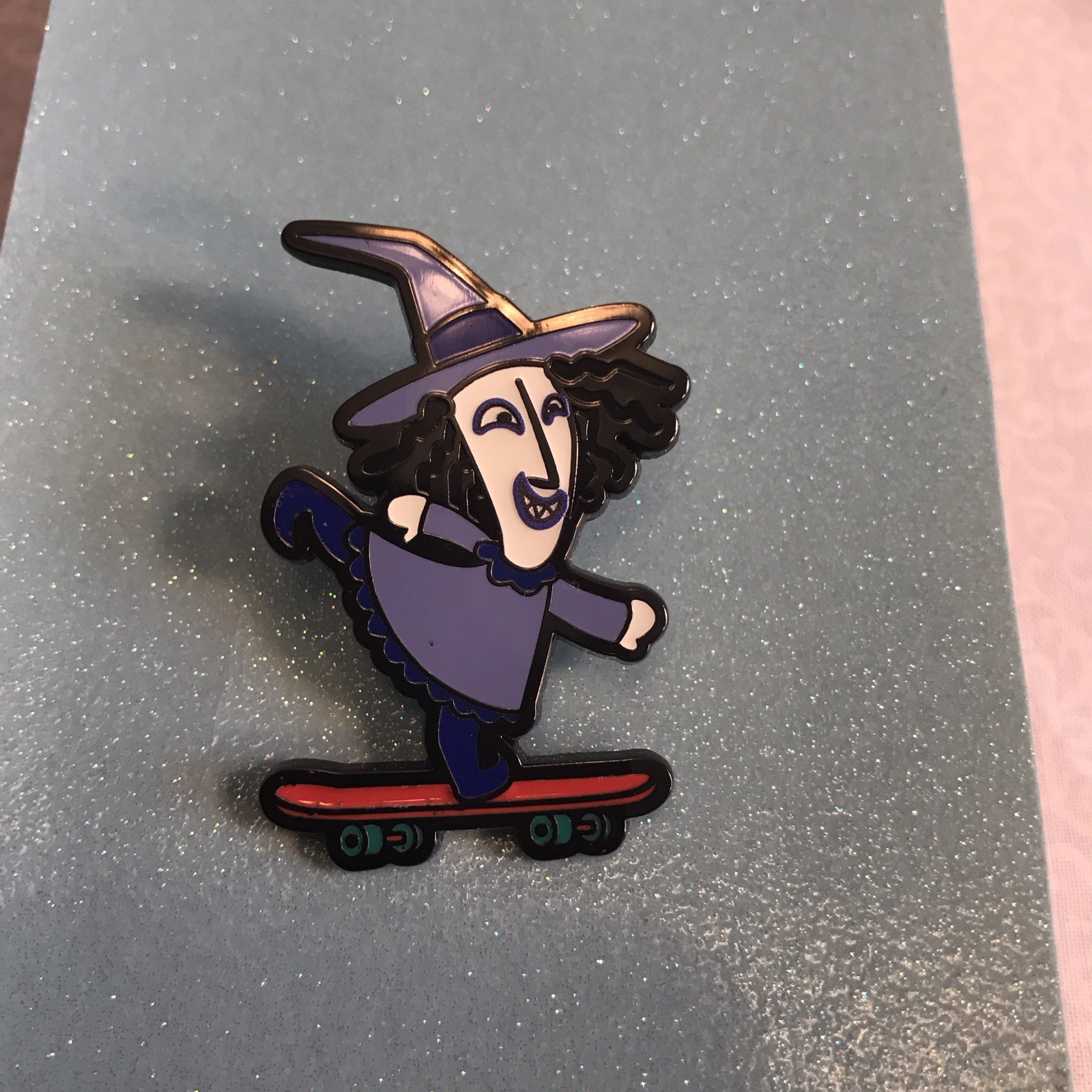 Disney Loungefly Nightmare Before Christmas Lock Skateboard Glow In The Dark Pin