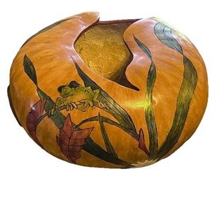 Vintage Hand Painted Carved Gourd Frog Lily Pad Art Natural Decorative Dish