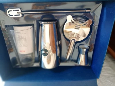 KIT BARBAN ALESSI BOSTON SHAKER ACCESSORI IN ACCIAIO BICCHIERE IN VETRO CON A - Imagen 1 de 4