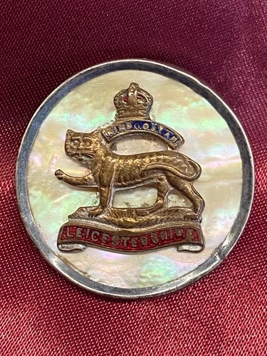 WW1/2 The Leicestershire Regiment MOP Silver Enamel sweetheart Brooch w/pin