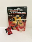 Vintage RED “Bumblebee” W/ Backer Card And “Bubble” 1984 Hasbro Takara “Minty” !