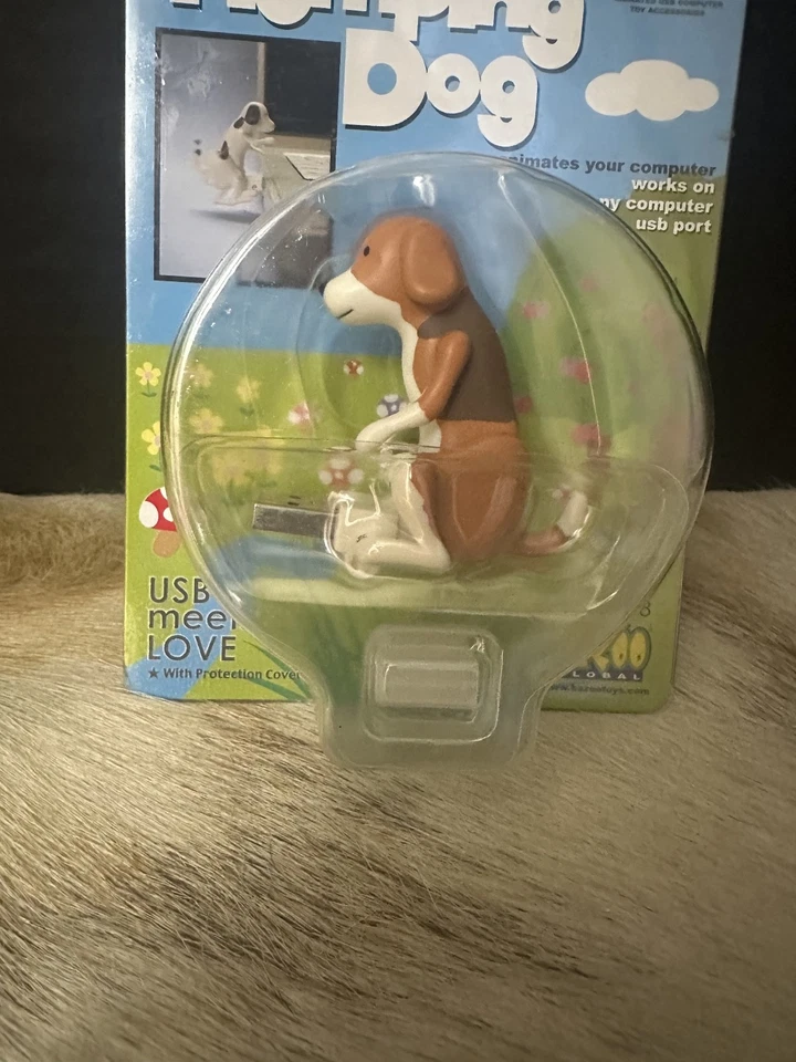 Juguete novedoso IZMO USB Humping Dog - Brown Beagle - Plug and Play Gag regalo *NUEVO EN CAJA* Foto 3 de 4