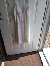Shadowline Vintage Ivory Lace Trim Women's Slip Regular Size