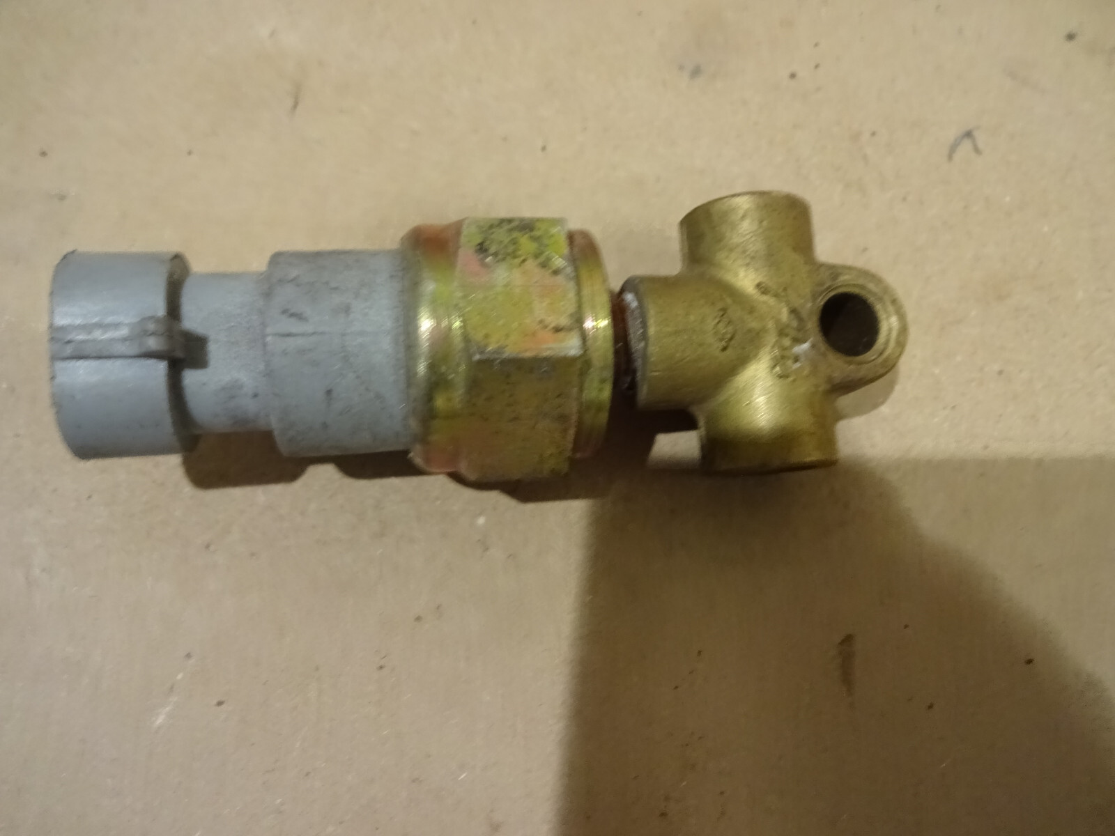 Ferrari 355,456,550 Brake Pressure Regulator & 3-way Union P/N 10104661 - 154309