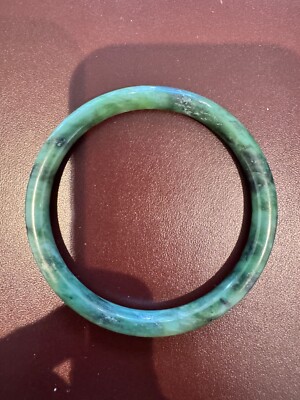 Vintage 1930-1950's authentic Burmese Nephrite jade Bangle