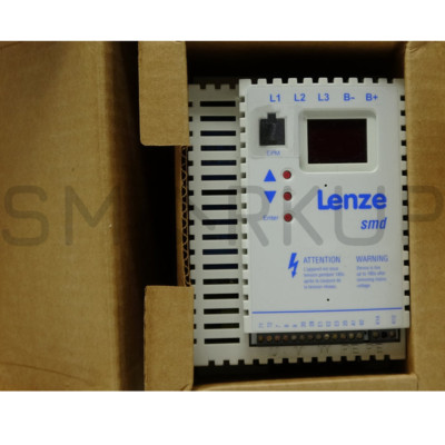 New In Box LENZE ESMD402L4TXA Frequency Converter