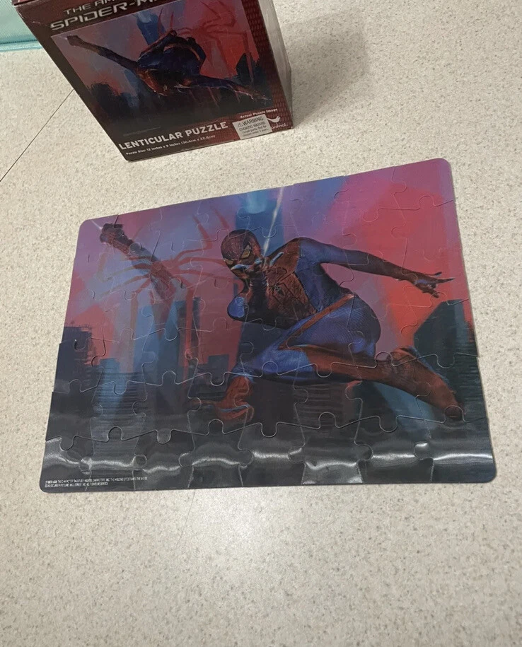MARVEL THE AMAZING SPIDER-MAN 48 PIECE LENTICULAR MOVIE PUZZLE - Image 2 of 4