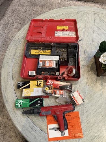 HILTI DX 350 POWDER ACTUATED NAIL FASTENING GUN with LOTS OF EXTRAS