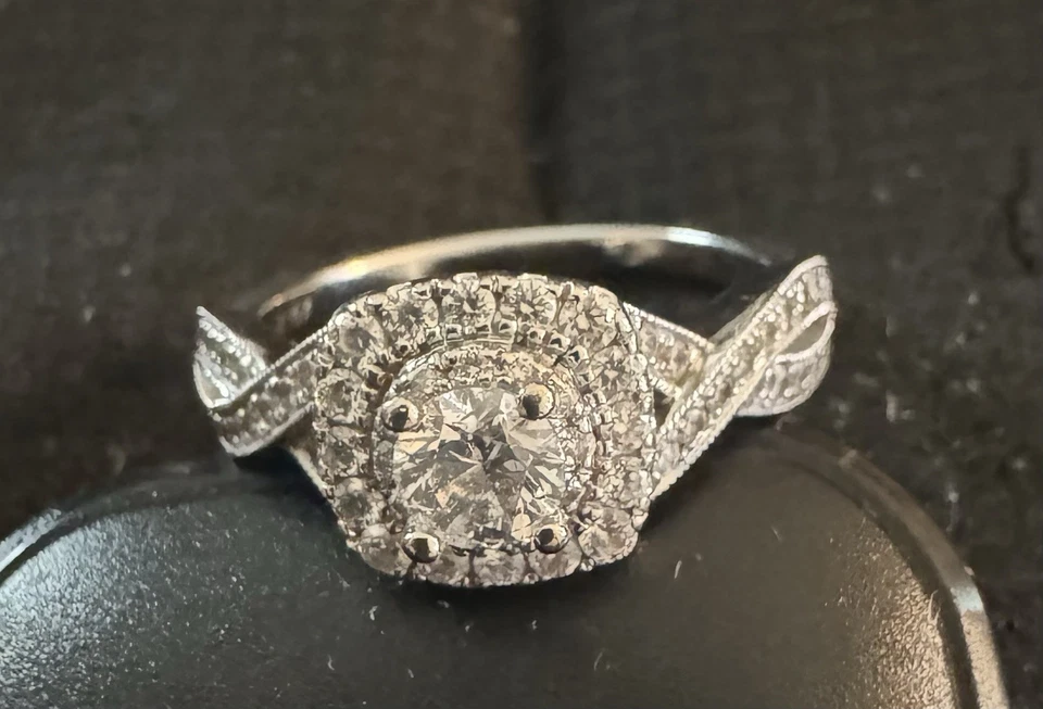 Engagement Ring Or Promise Ring From Kay Jewelers -14 Carat White Gold Size 7 - Image 4 of 4