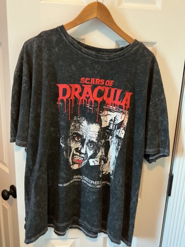 SCARS OF DRACULA Hammer House of Horror CHRISTOPHER  LEE POSTER T-Shirt Shirt XL